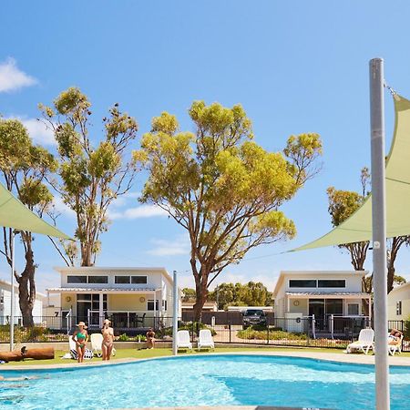 RAC Cervantes Holiday Park Buitenkant foto