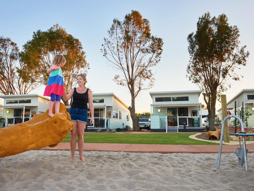 RAC Cervantes Holiday Park Buitenkant foto